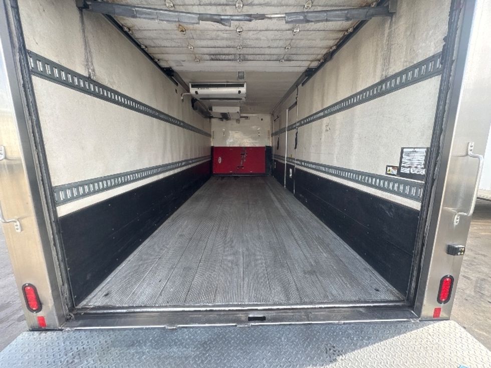 Refrigerated Truck-Light and Medium Duty Trucks-Freightliner-2020-M2-Carrollton-TX-140,202\n\t\tmiles-$ 57,500 - Image 8
