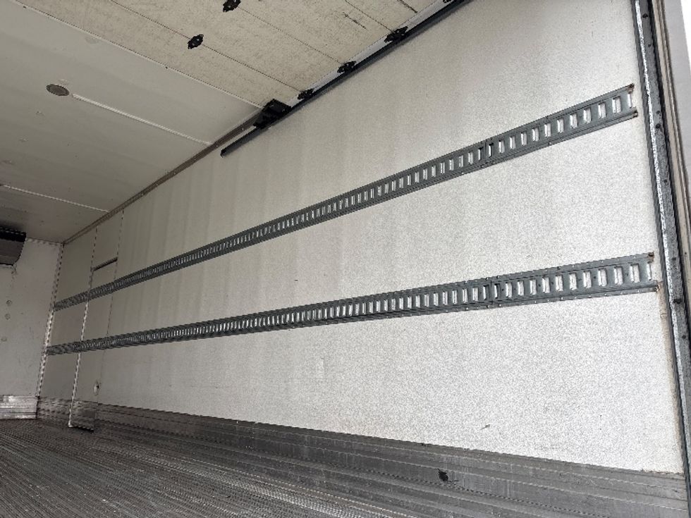 Refrigerated Truck-Light and Medium Duty Trucks-Freightliner-2020-M2-Charlotte-NC-164,966\n\t\tmiles-$ 62,000 - Image 12