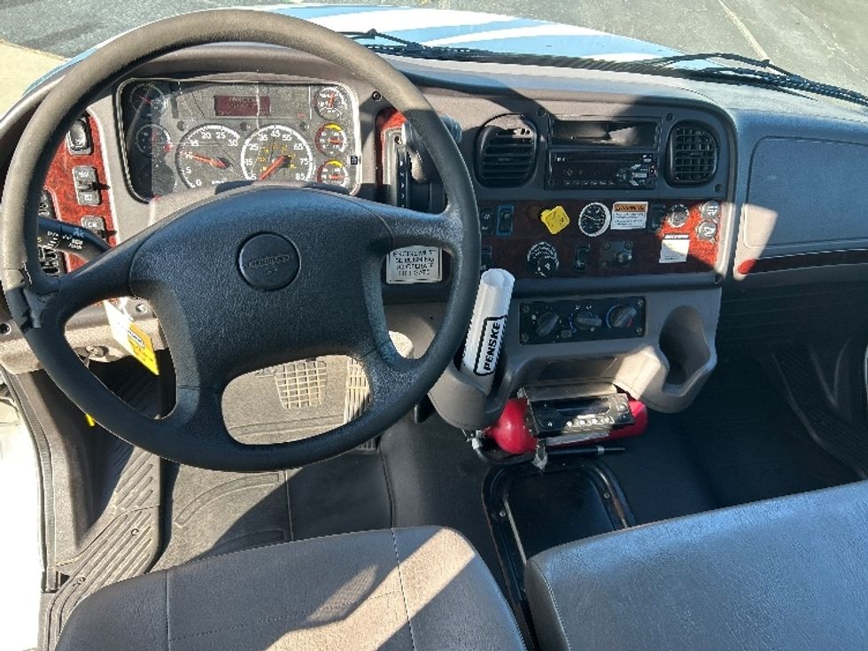 Refrigerated Truck-Light and Medium Duty Trucks-Freightliner-2020-M2-Charlotte-NC-210,126\n\t\tmiles-$ 50,750 - Image 18