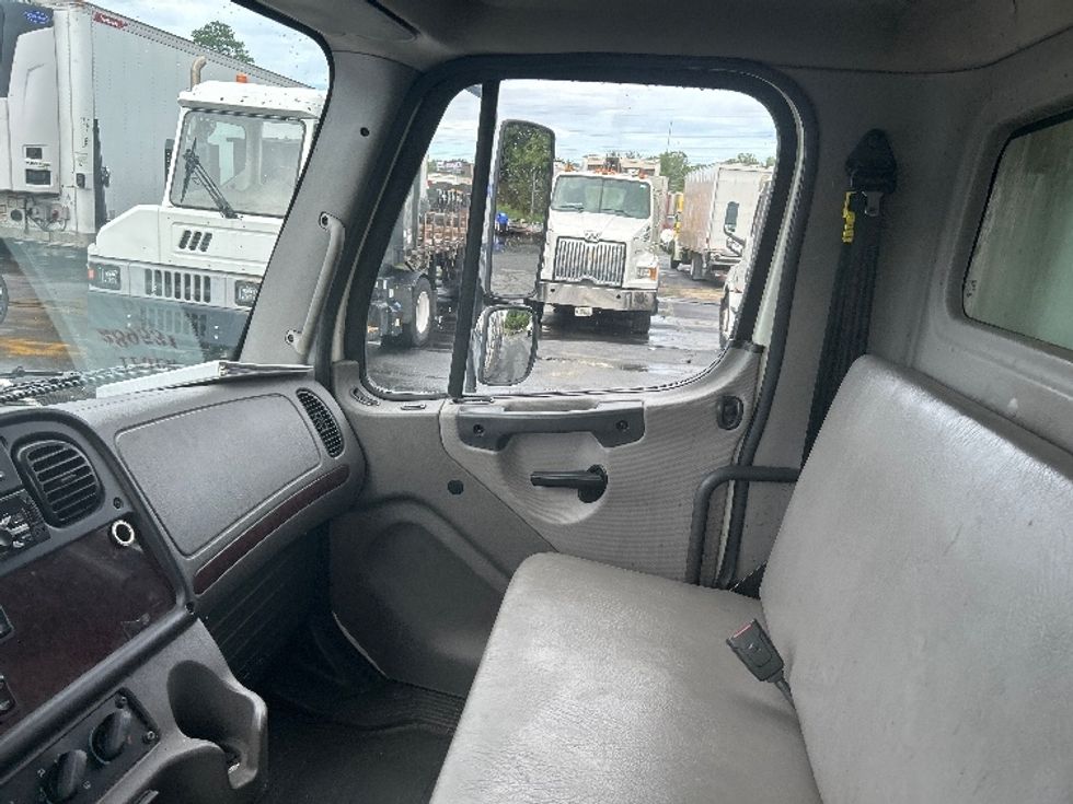 Refrigerated Truck-Light and Medium Duty Trucks-Freightliner-2020-M2-Charlotte-NC-226,334\n\t\tmiles-$ 44,000 - Image 18