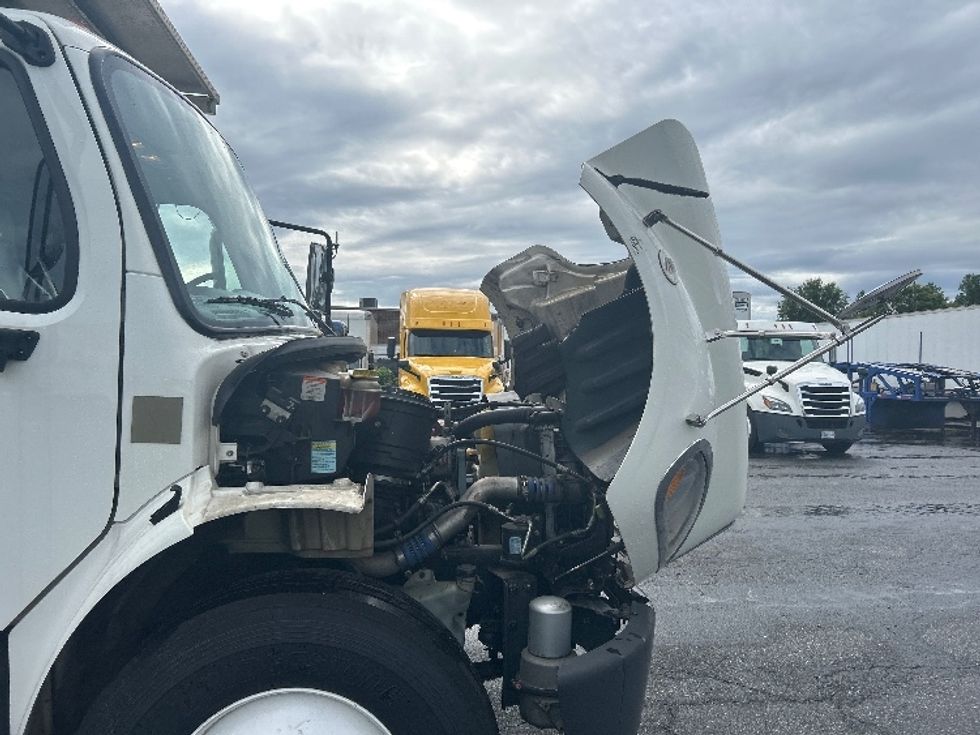 Refrigerated Truck-Light and Medium Duty Trucks-Freightliner-2020-M2-Charlotte-NC-226,334\n\t\tmiles-$ 44,000 - Image 22