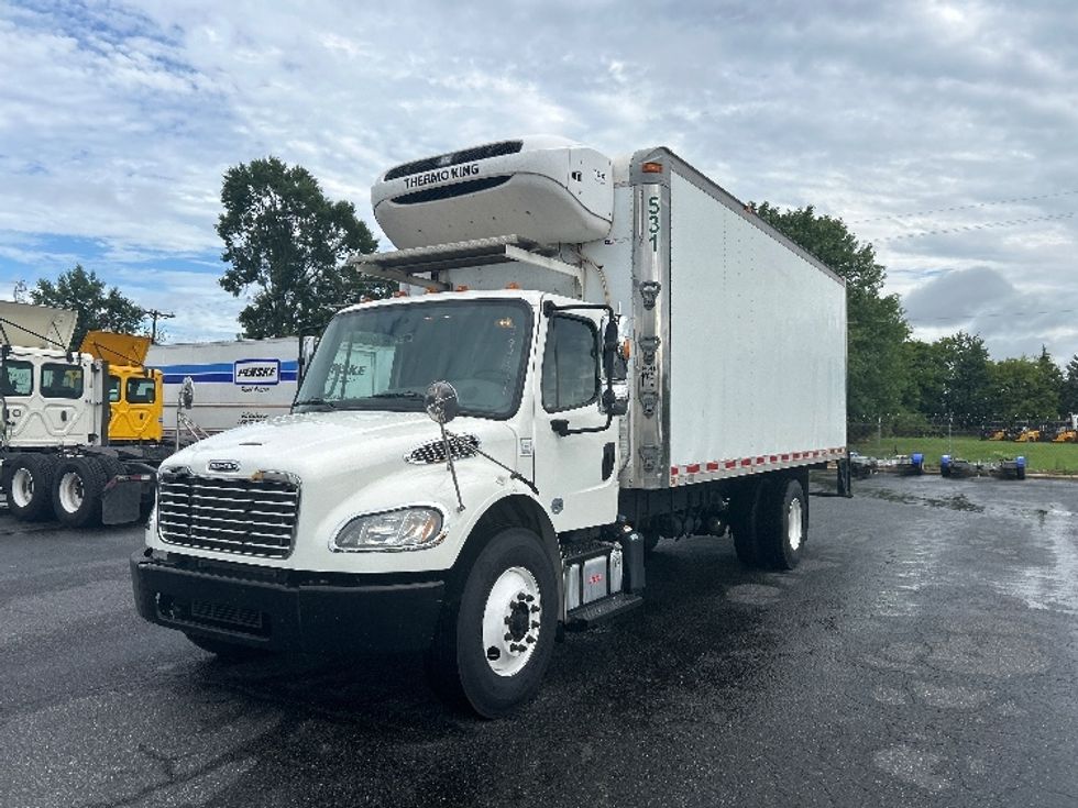 Refrigerated Truck-Light and Medium Duty Trucks-Freightliner-2020-M2-Charlotte-NC-226,334\n\t\tmiles-$ 44,000 - Image 3