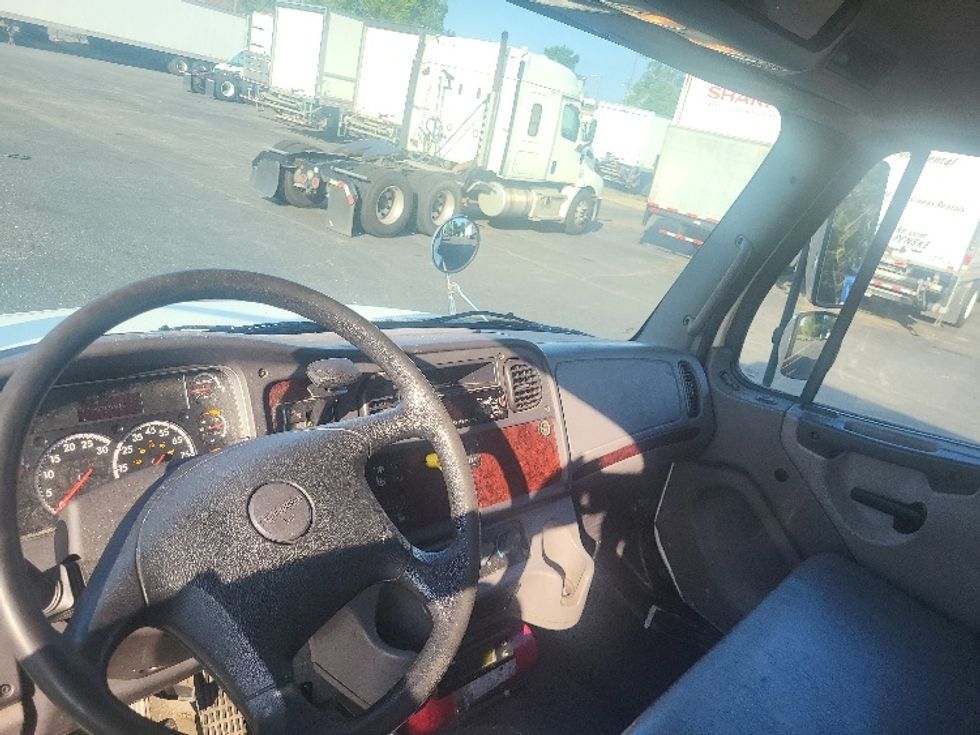 Refrigerated Truck-Light and Medium Duty Trucks-Freightliner-2020-M2-Charlotte-NC-302,030\n\t\tmiles-$ 23,750 - Image 17