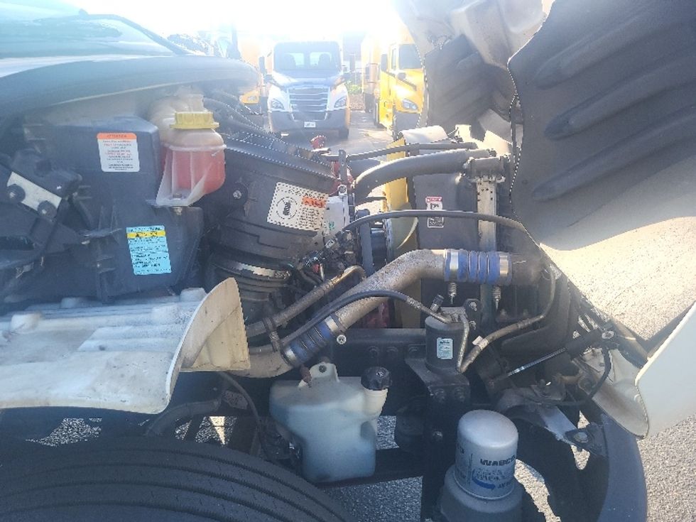 Refrigerated Truck-Light and Medium Duty Trucks-Freightliner-2020-M2-Charlotte-NC-302,030\n\t\tmiles-$ 23,750 - Image 23