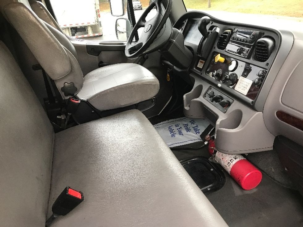 Refrigerated Truck-Light and Medium Duty Trucks-Freightliner-2020-M2-Charlotte-NC-311,674\n\t\tmiles-$ 44,750 - Image 22