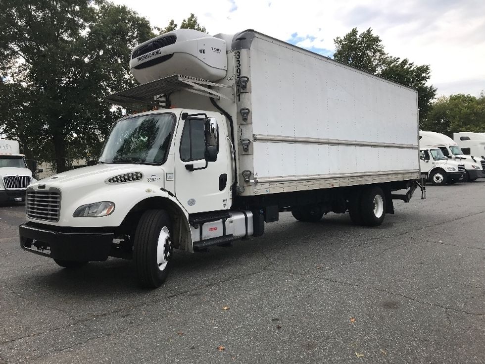 2020 Freightliner M2 106 Medium Duty photo 3