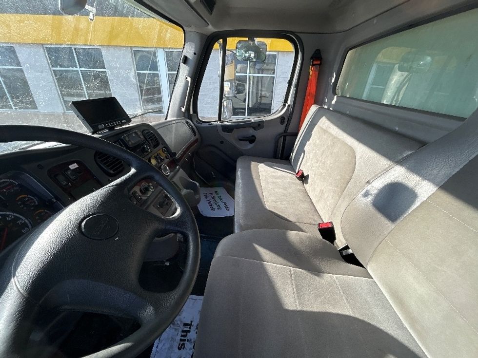 Refrigerated Truck-Light and Medium Duty Trucks-Freightliner-2020-M2-Chicago (Melrose Park)-IL-359,845\n\t\tmiles-$ 17,500 - Image 19