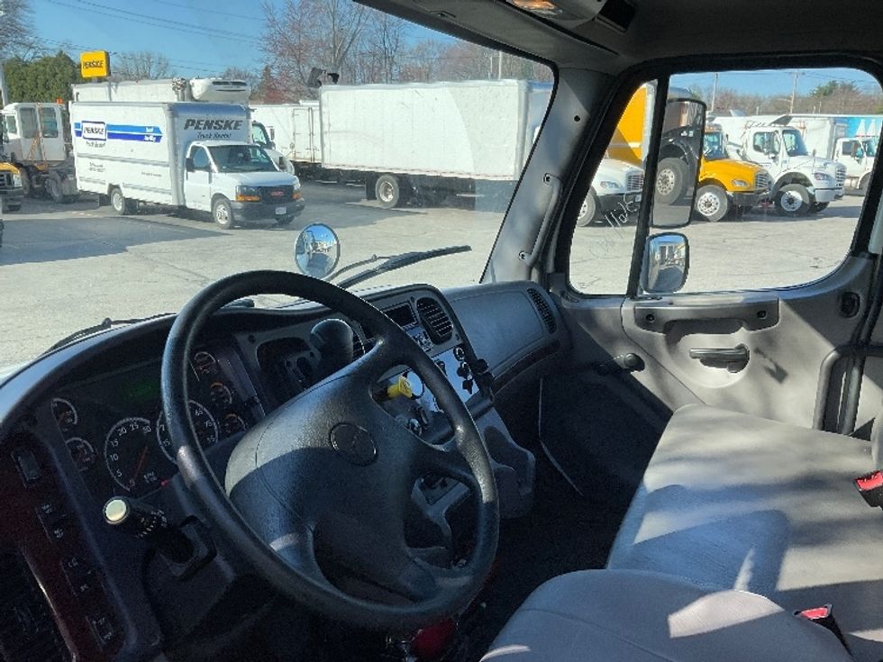 Refrigerated Truck-Light and Medium Duty Trucks-Freightliner-2020-M2-Chicopee-MA-245,608\n\t\tmiles-$ 49,750 - Image 17