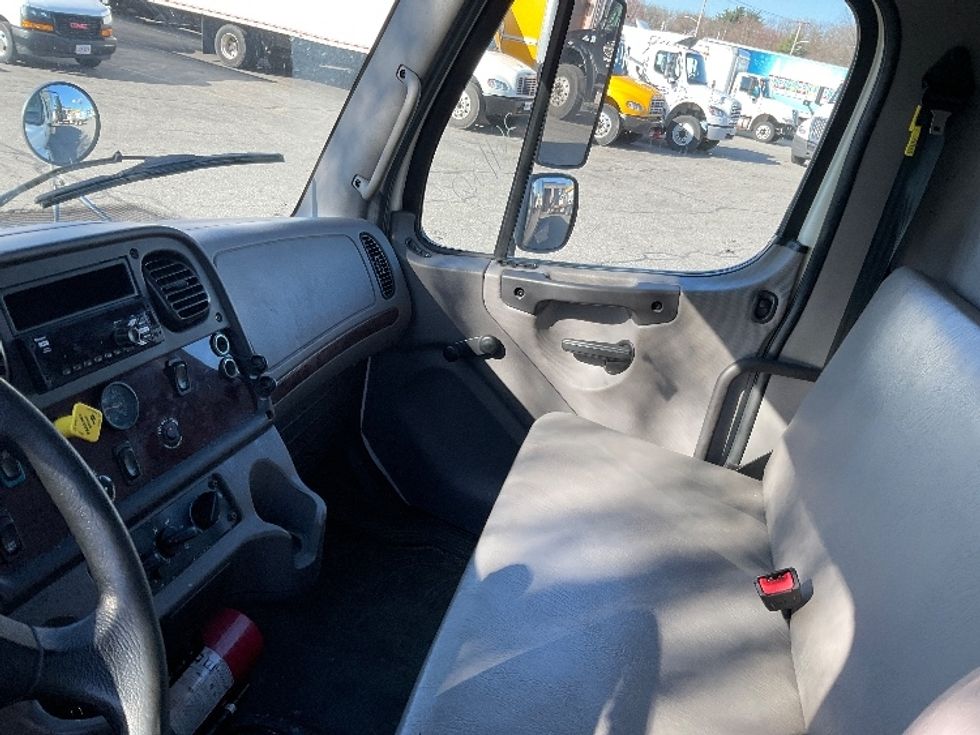 Refrigerated Truck-Light and Medium Duty Trucks-Freightliner-2020-M2-Chicopee-MA-245,608\n\t\tmiles-$ 49,750 - Image 19