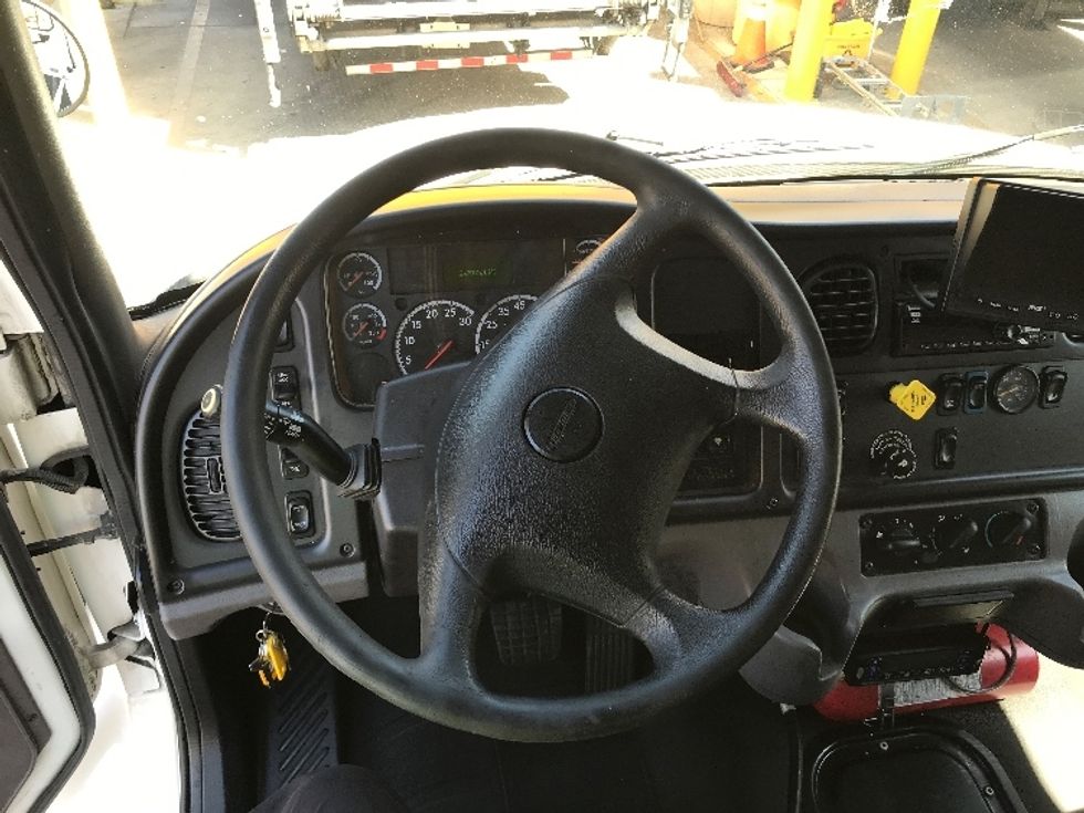 Refrigerated Truck-Light and Medium Duty Trucks-Freightliner-2020-M2-Chino-CA-247,876\n\t\tmiles-$ 54,500 - Image 18