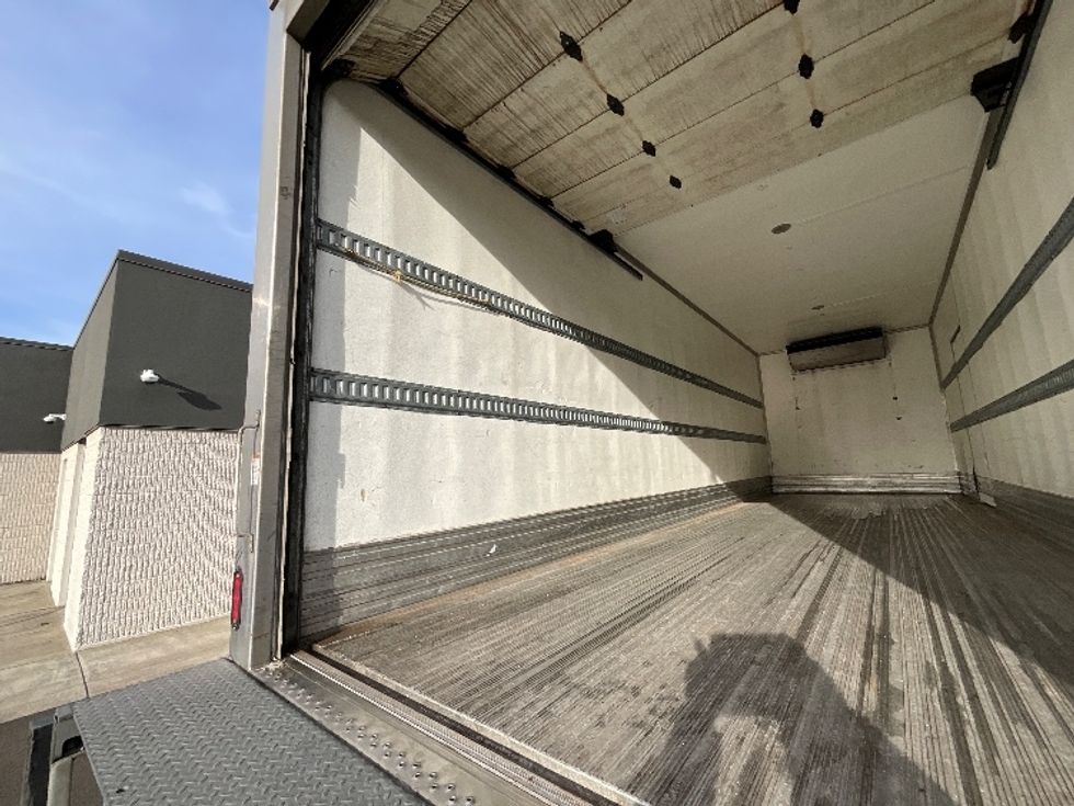 Refrigerated Truck-Light and Medium Duty Trucks-Freightliner-2020-M2-Clackamas-OR-183,733\n\t\tmiles-$ 57,250 - Image 11