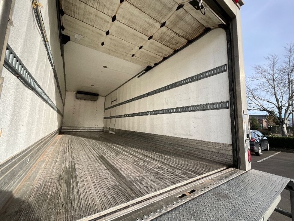 Refrigerated Truck-Light and Medium Duty Trucks-Freightliner-2020-M2-Clackamas-OR-183,733\n\t\tmiles-$ 57,250 - Image 12