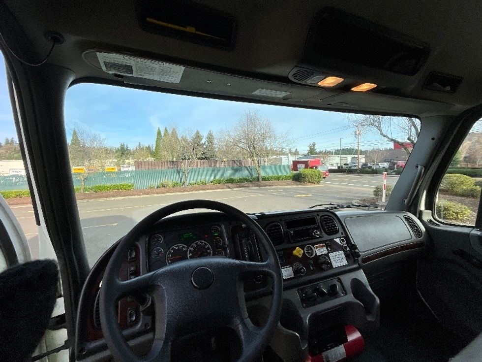 Refrigerated Truck-Light and Medium Duty Trucks-Freightliner-2020-M2-Clackamas-OR-183,733\n\t\tmiles-$ 57,250 - Image 18