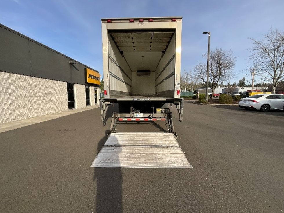 Refrigerated Truck-Light and Medium Duty Trucks-Freightliner-2020-M2-Clackamas-OR-183,733\n\t\tmiles-$ 57,250 - Image 9
