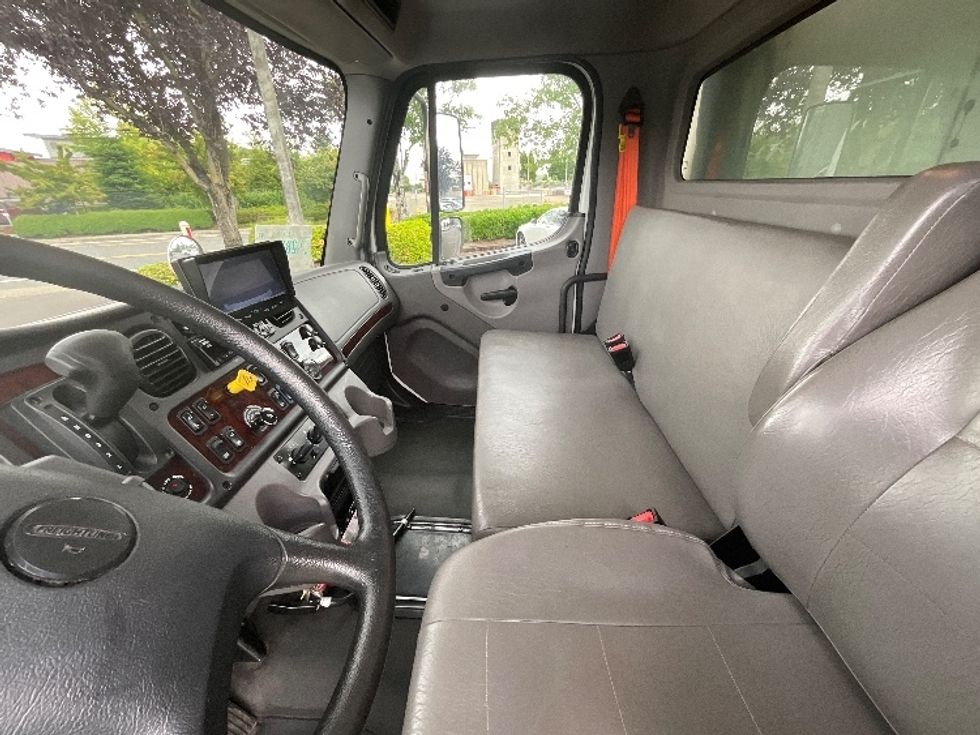 Refrigerated Truck-Light and Medium Duty Trucks-Freightliner-2020-M2-Clackamas-OR-184,750\n\t\tmiles-$ 50,250 - Image 19