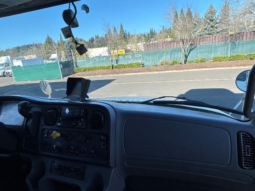 Refrigerated Truck-Light and Medium Duty Trucks-Freightliner-2020-M2-Clackamas-OR-417,025\n\t\tmiles-$ 24,250 - Image 21