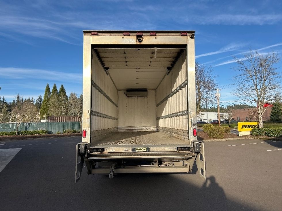 Refrigerated Truck-Light and Medium Duty Trucks-Freightliner-2020-M2-Clackamas-OR-501,206\n\t\tmiles-$ 22,250 - Image 8