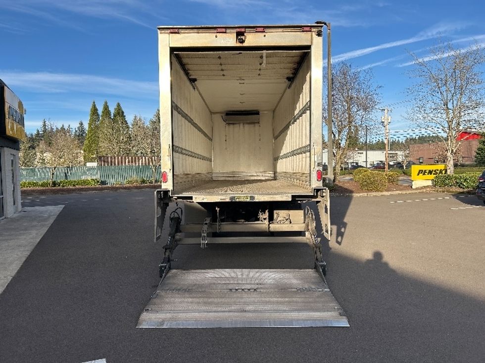 Refrigerated Truck-Light and Medium Duty Trucks-Freightliner-2020-M2-Clackamas-OR-501,206\n\t\tmiles-$ 22,250 - Image 9