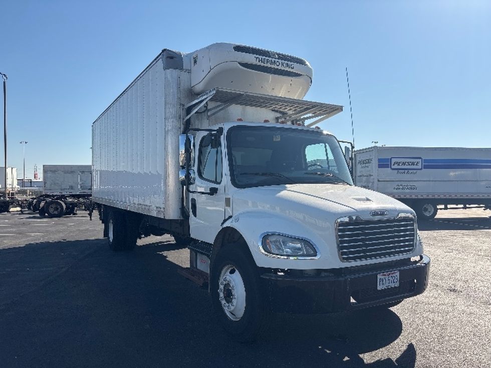 Refrigerated Truck-Light and Medium Duty Trucks-Freightliner-2020-M2-Columbus-OH-139,798\n\t\tmiles-$ 71,500 - Image 1