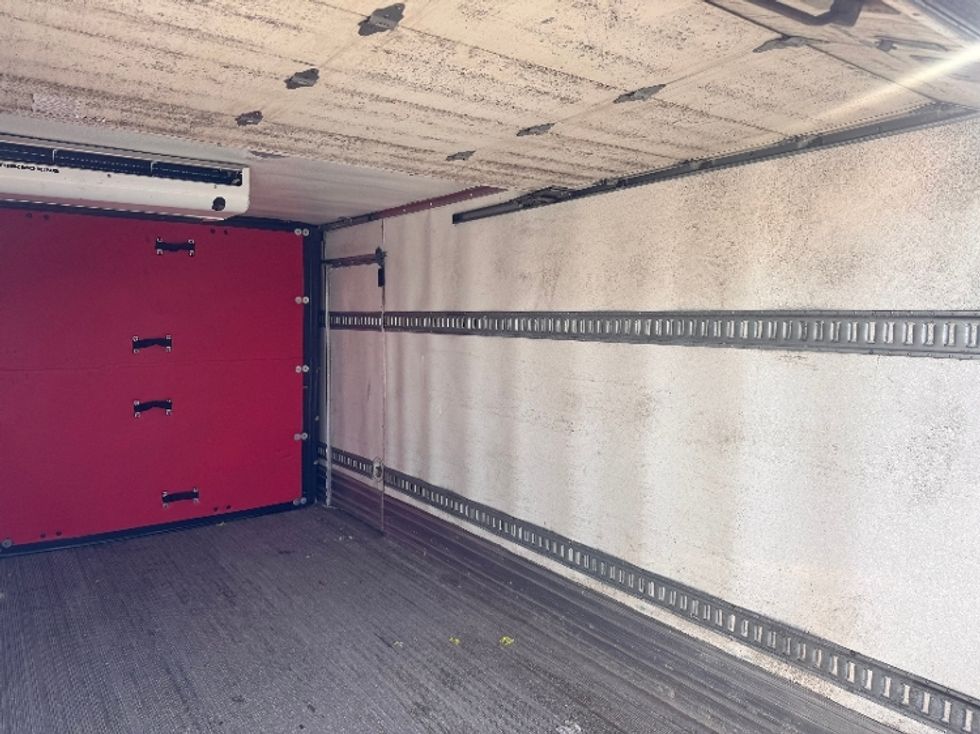 Refrigerated Truck-Light and Medium Duty Trucks-Freightliner-2020-M2-Columbus-OH-319,101\n\t\tmiles-$ 31,750 - Image 12