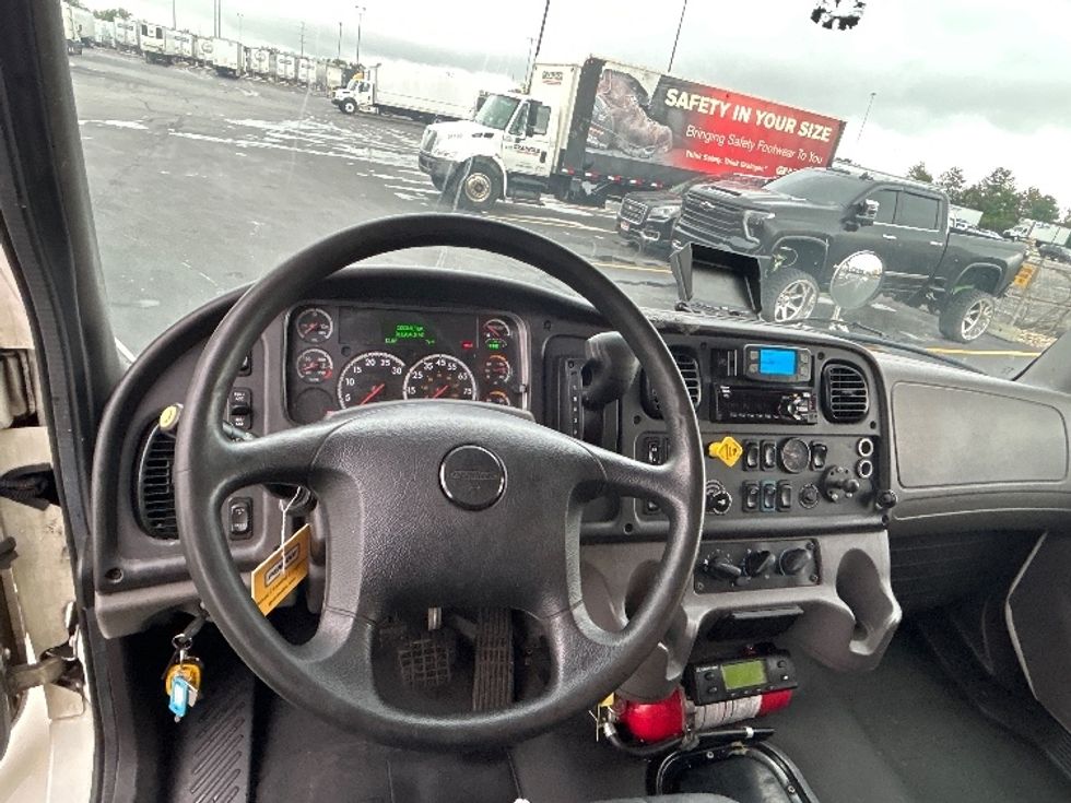 Refrigerated Truck-Light and Medium Duty Trucks-Freightliner-2020-M2-Columbus-OH-319,101\n\t\tmiles-$ 31,750 - Image 18