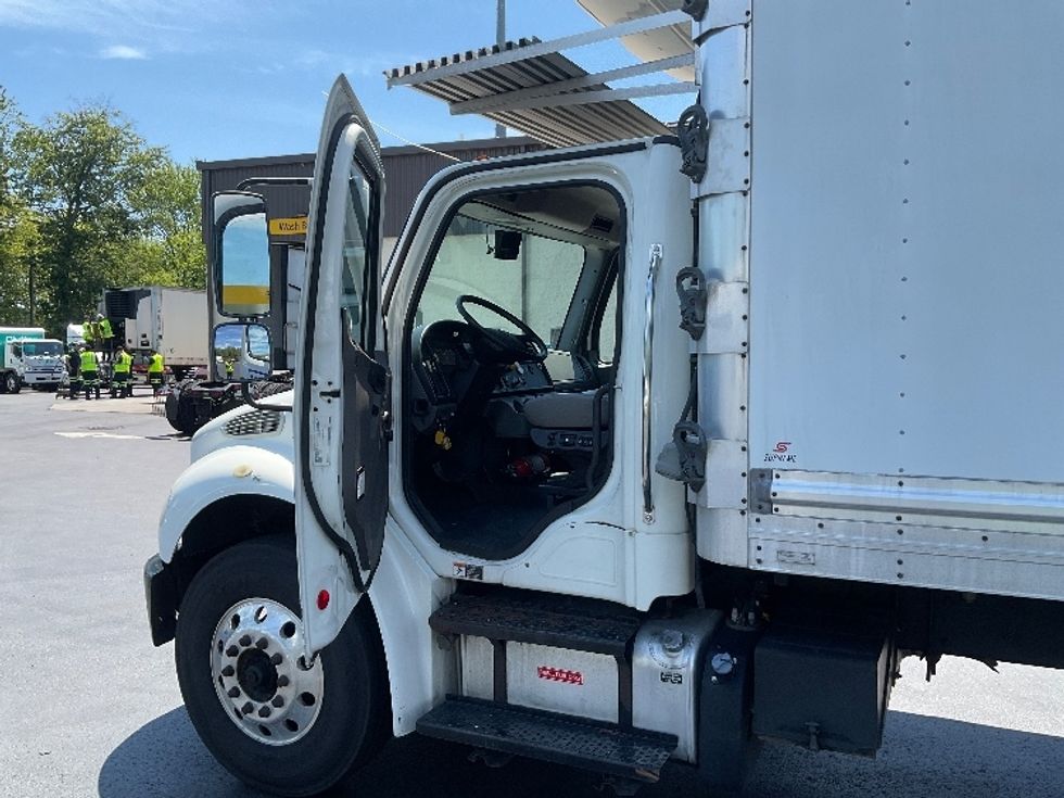 Refrigerated Truck-Light and Medium Duty Trucks-Freightliner-2020-M2-Cranbury-NJ-268,711\n\t\tmiles-$ 46,000 - Image 16