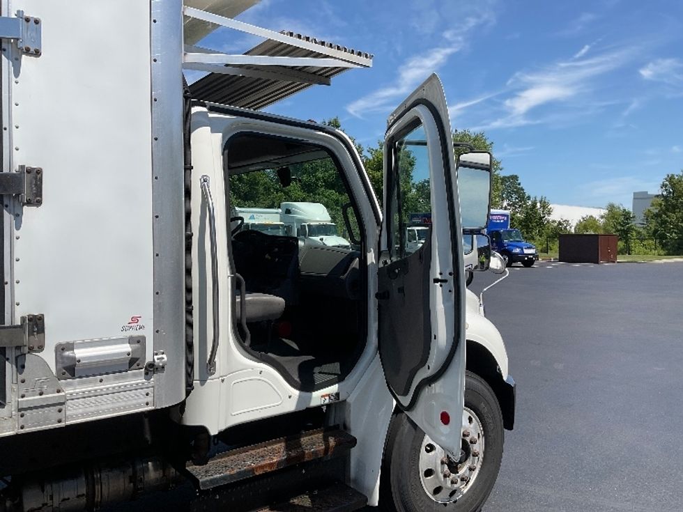 Refrigerated Truck-Light and Medium Duty Trucks-Freightliner-2020-M2-Cranbury-NJ-268,711\n\t\tmiles-$ 46,000 - Image 20