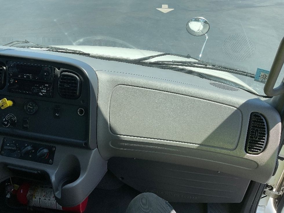 Refrigerated Truck-Light and Medium Duty Trucks-Freightliner-2020-M2-Cranbury-NJ-268,711\n\t\tmiles-$ 46,000 - Image 21