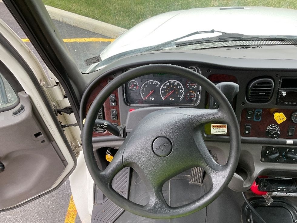 Refrigerated Truck-Light and Medium Duty Trucks-Freightliner-2020-M2-Cross Lanes-WV-94,931\n\t\tmiles-$ 63,250 - Image 18