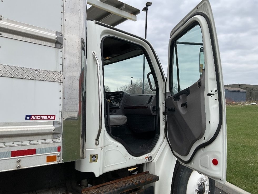 Refrigerated Truck-Light and Medium Duty Trucks-Freightliner-2020-M2-Cross Lanes-WV-94,931\n\t\tmiles-$ 63,250 - Image 20