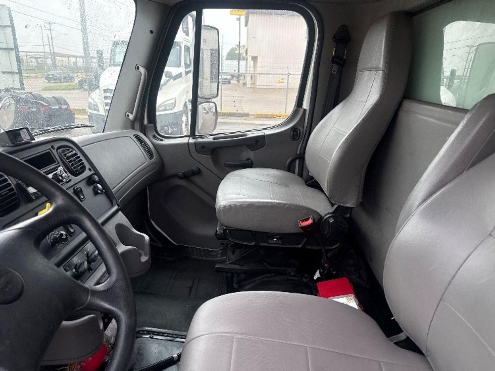 Refrigerated Truck-Light and Medium Duty Trucks-Freightliner-2020-M2-Dallas-TX-142,974\n\t\tmiles-$ 60,250 - Image 19