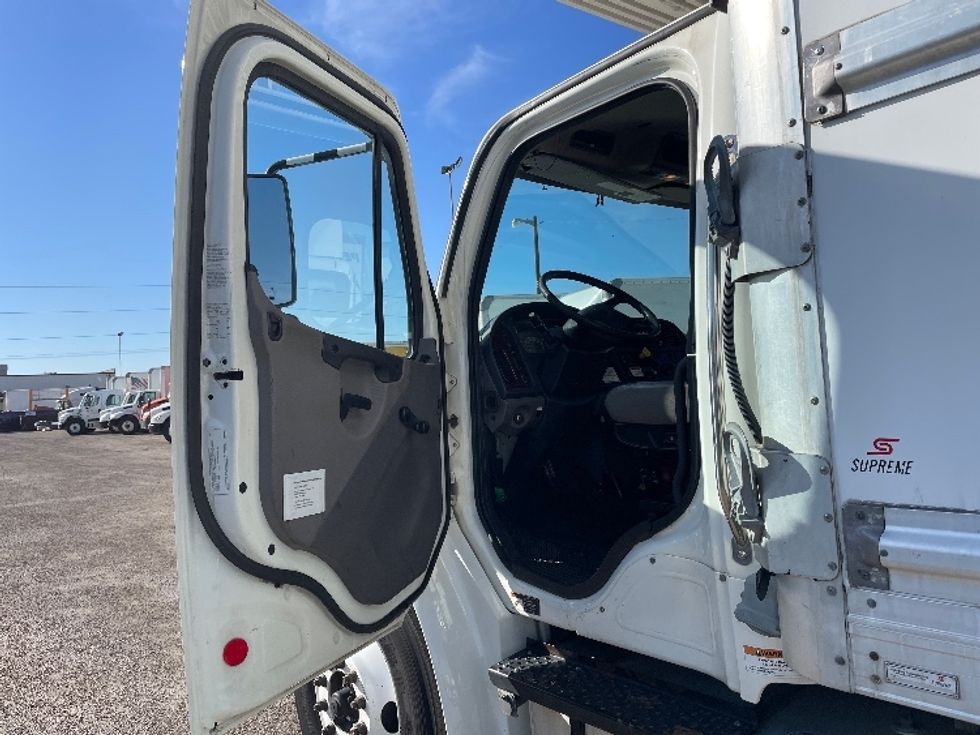 Refrigerated Truck-Light and Medium Duty Trucks-Freightliner-2020-M2-Dallas-TX-245,090\n\t\tmiles-$ 47,000 - Image 16