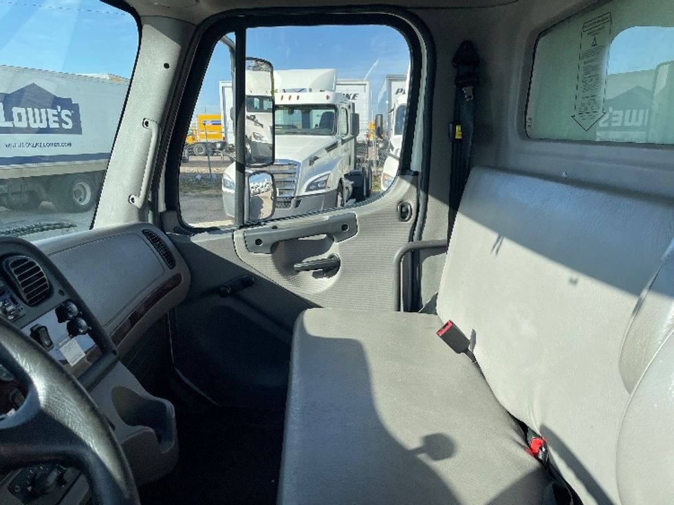 Refrigerated Truck-Light and Medium Duty Trucks-Freightliner-2020-M2-Dallas-TX-245,090\n\t\tmiles-$ 47,000 - Image 19