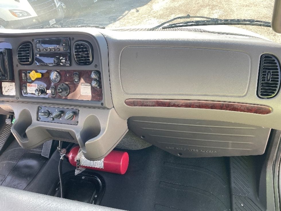 Refrigerated Truck-Light and Medium Duty Trucks-Freightliner-2020-M2-Dallas-TX-245,090\n\t\tmiles-$ 47,000 - Image 21