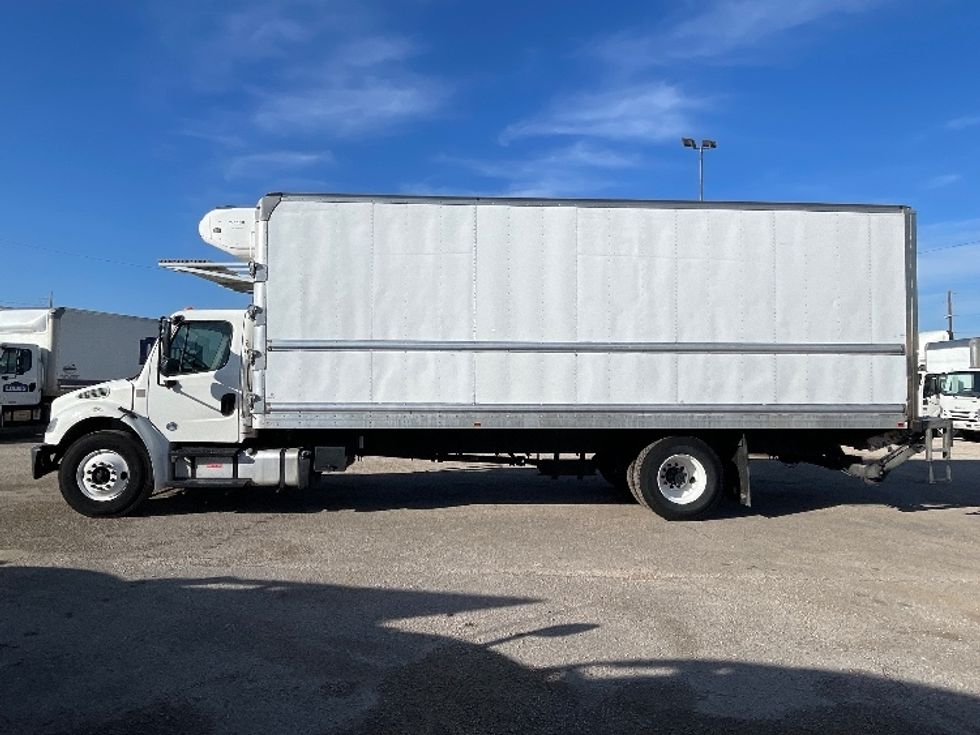 Refrigerated Truck-Light and Medium Duty Trucks-Freightliner-2020-M2-Dallas-TX-245,090\n\t\tmiles-$ 47,000 - Image 4
