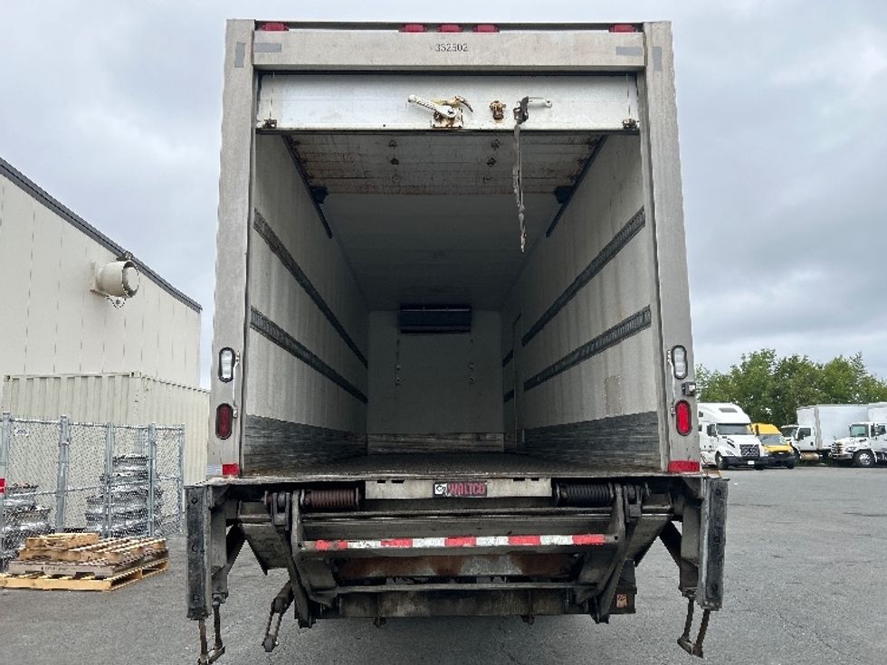 Refrigerated Truck-Light and Medium Duty Trucks-Freightliner-2020-M2-Dartmouth-NS-163,781\n\t\tkm-$ 75,000 - Image 8