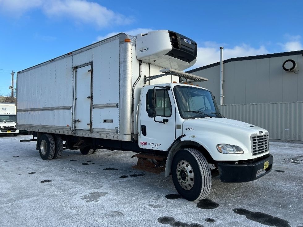 Refrigerated Truck-Light and Medium Duty Trucks-Freightliner-2020-M2-Dartmouth-NS-220,263\n\t\tkm-$ 82,750 - Image 1