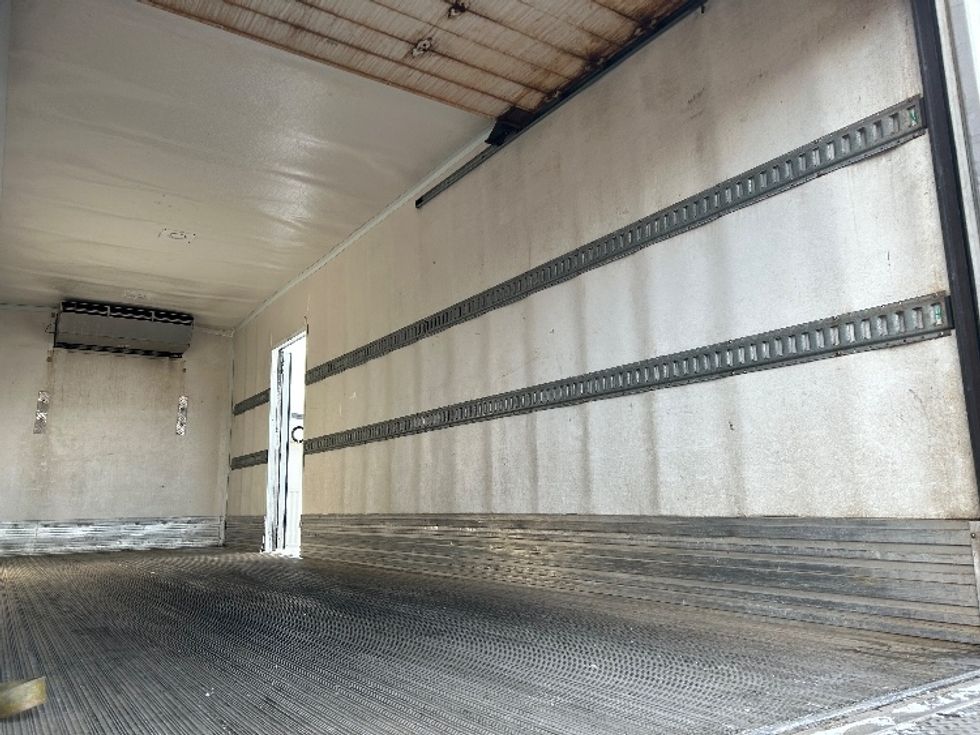 Refrigerated Truck-Light and Medium Duty Trucks-Freightliner-2020-M2-Dartmouth-NS-220,263\n\t\tkm-$ 82,750 - Image 12