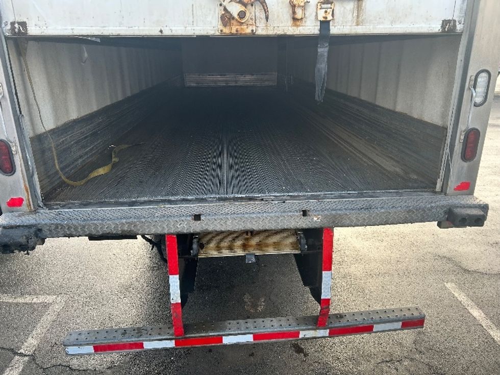 Refrigerated Truck-Light and Medium Duty Trucks-Freightliner-2020-M2-Dartmouth-NS-220,263\n\t\tkm-$ 82,750 - Image 9