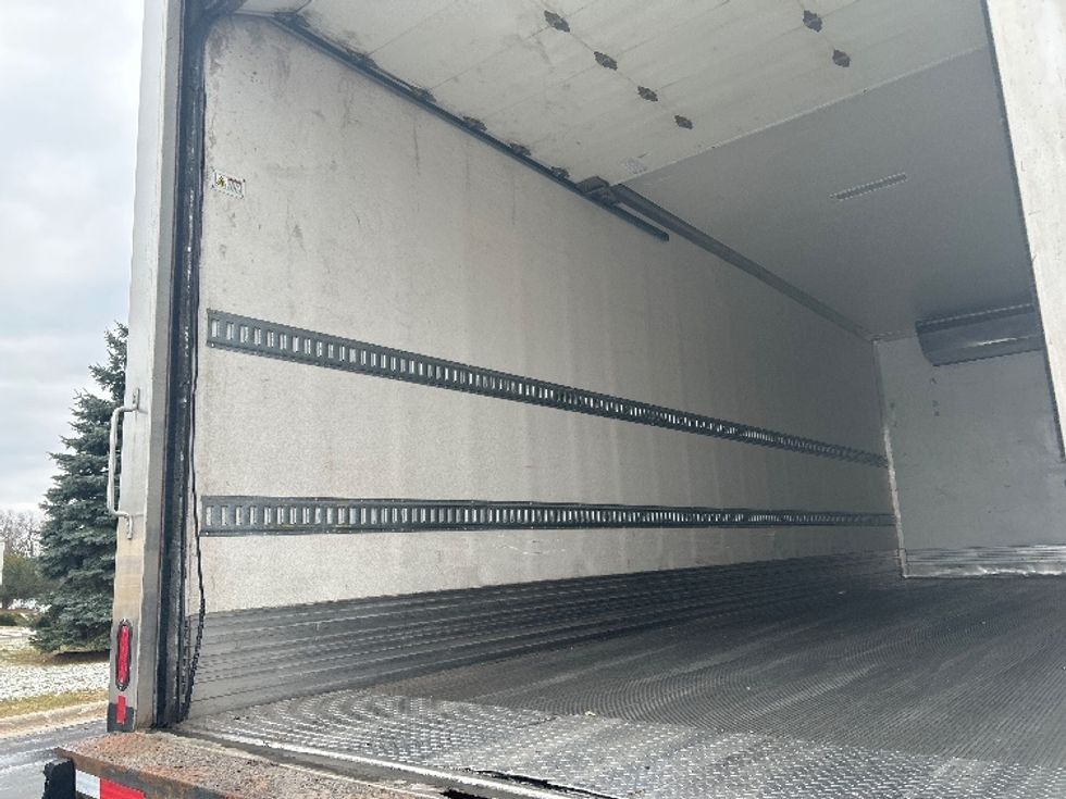 Refrigerated Truck-Light and Medium Duty Trucks-Freightliner-2020-M2-De Pere-WI-17,602\n\t\tmiles-$ 74,250 - Image 10