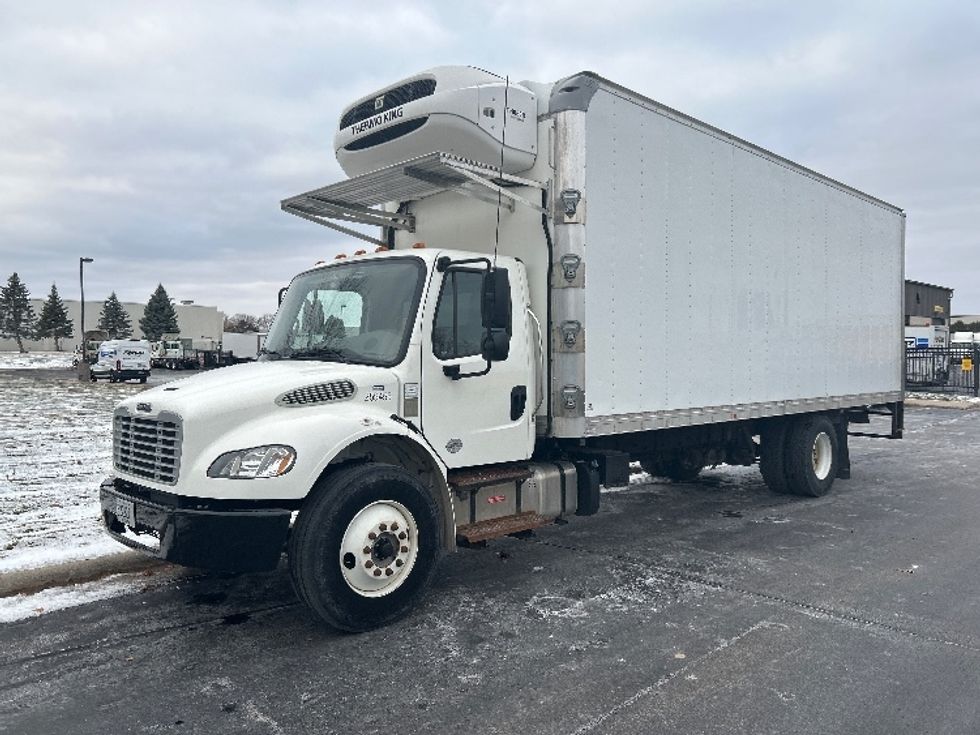 Refrigerated Truck-Light and Medium Duty Trucks-Freightliner-2020-M2-De Pere-WI-17,602\n\t\tmiles-$ 74,250 - Image 3
