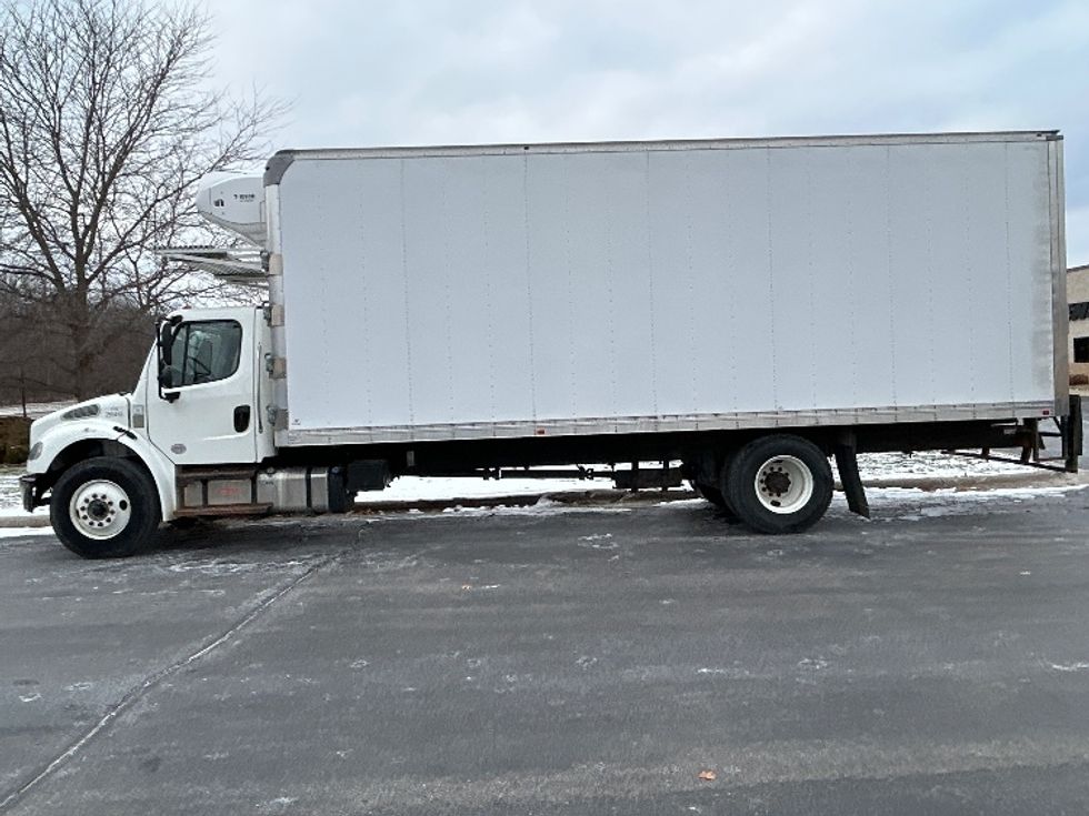 Refrigerated Truck-Light and Medium Duty Trucks-Freightliner-2020-M2-De Pere-WI-17,602\n\t\tmiles-$ 74,250 - Image 4
