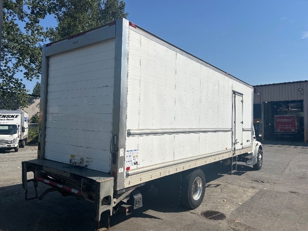 Refrigerated Truck-Light and Medium Duty Trucks-Freightliner-2020-M2-Delta-BC-169,269\n\t\tkm-$ 89,250 - Image 13