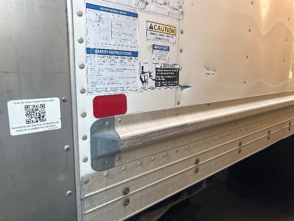 Refrigerated Truck-Light and Medium Duty Trucks-Freightliner-2020-M2-Delta-BC-169,269\n\t\tkm-$ 89,250 - Image 27
