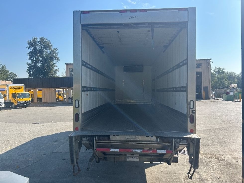 Refrigerated Truck-Light and Medium Duty Trucks-Freightliner-2020-M2-Delta-BC-169,269\n\t\tkm-$ 89,250 - Image 8