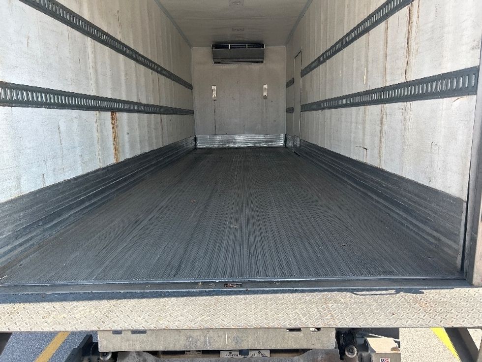 Refrigerated Truck-Light and Medium Duty Trucks-Freightliner-2020-M2-Delta-BC-170,707\n\t\tkm-$ 93,500 - Image 10