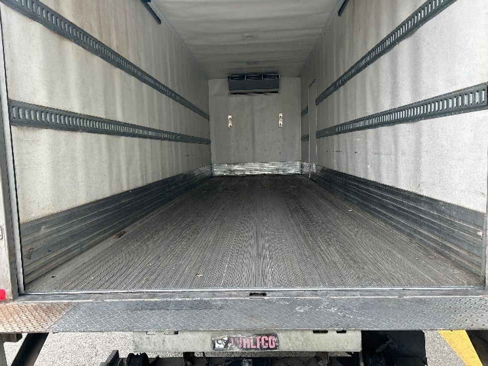 Refrigerated Truck-Light and Medium Duty Trucks-Freightliner-2020-M2-Delta-BC-191,889\n\t\tkm-$ 91,250 - Image 10