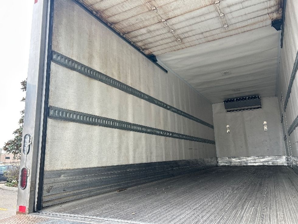Refrigerated Truck-Light and Medium Duty Trucks-Freightliner-2020-M2-Delta-BC-191,889\n\t\tkm-$ 91,250 - Image 11