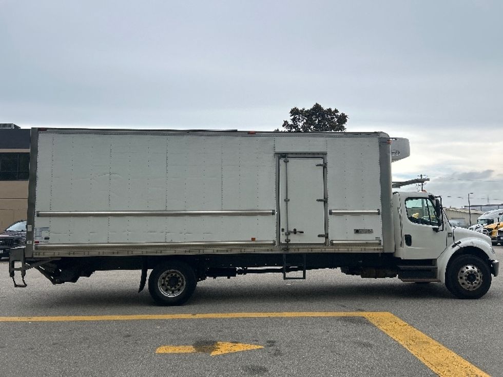 Refrigerated Truck-Light and Medium Duty Trucks-Freightliner-2020-M2-Delta-BC-191,889\n\t\tkm-$ 91,250 - Image 15