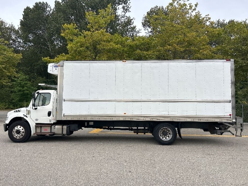 Refrigerated Truck-Light and Medium Duty Trucks-Freightliner-2020-M2-Delta-BC-191,889\n\t\tkm-$ 91,250 - Image 4